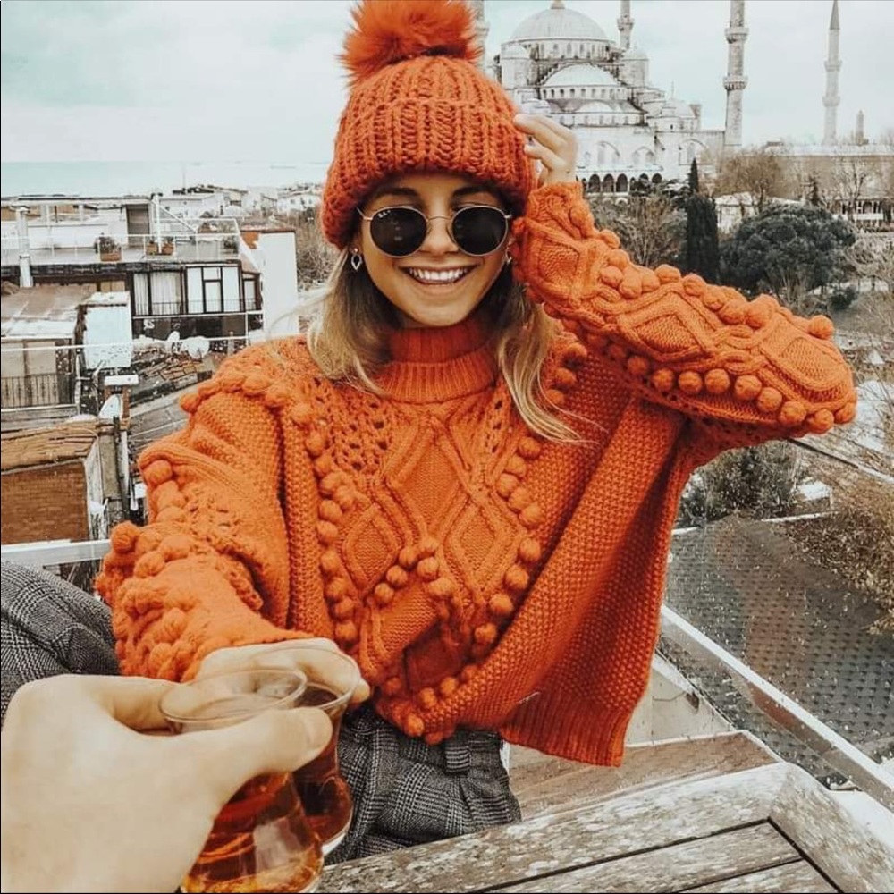 Home for the Holidays Sweater🔶♥️